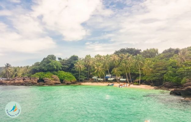 Mong Tay Islet was the place where many nail trees (also known as sea buckthorn trees) lived